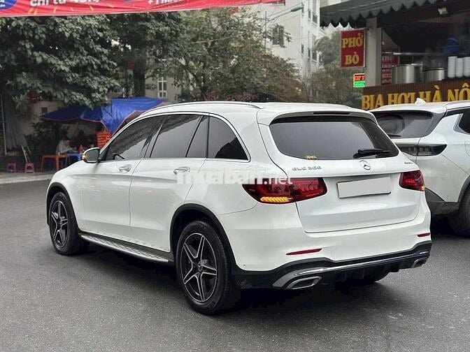 Mercedes Benz GLC300 2021  - 44000 km