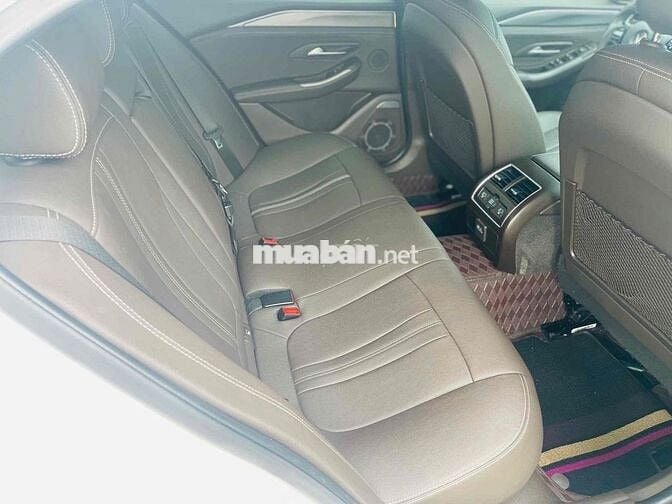 VinFast Lux A2.0 2020 Plus 2.0 AT - 50000 km
