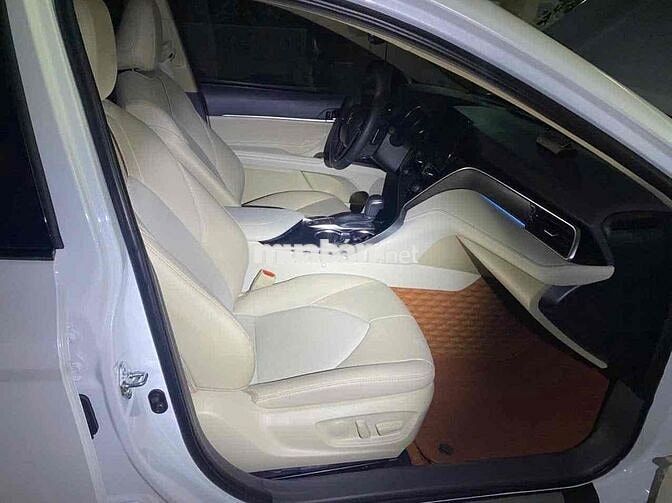 Toyota Camry 2023 2.5Q - 3v Km Xe công chức