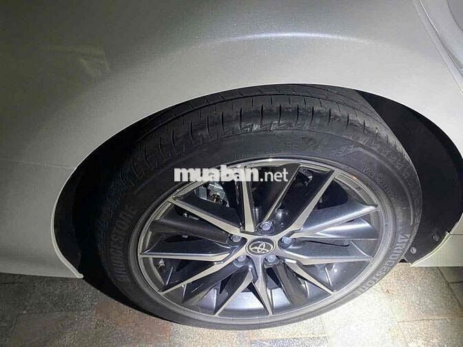 Toyota Camry 2023 2.5Q - 3v Km Xe công chức