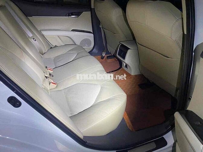 Toyota Camry 2023 2.5Q - 3v Km Xe công chức