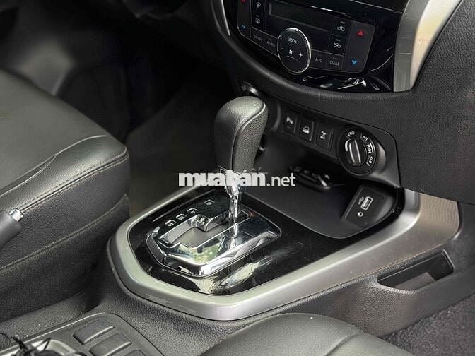 Nissan Navara 2022 VL2.3 AT 4WD Cao cấp - 75000km