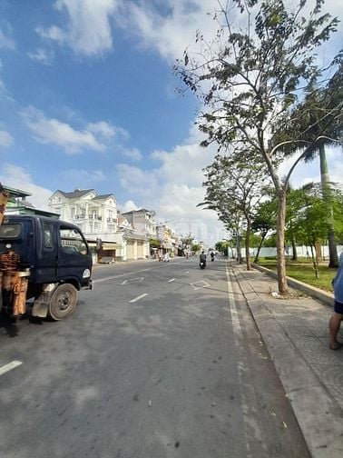 TÔI CHÍNH CHỦ KẸT TIỀN CẦN BÁN GẤP NHÀ NGUYỄN VĂN LUÔNG Q6. CHỈ 12 TỶ