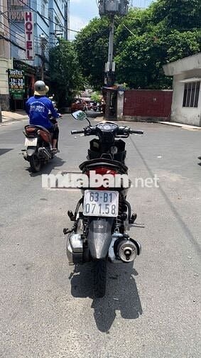 Xe Yamaha Nouvo 5P11 2009 Đen/Đỏ. Xe còn chạy tốt.