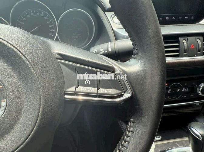 Mazda 6 2020 2.0L Luxury - 80000 km