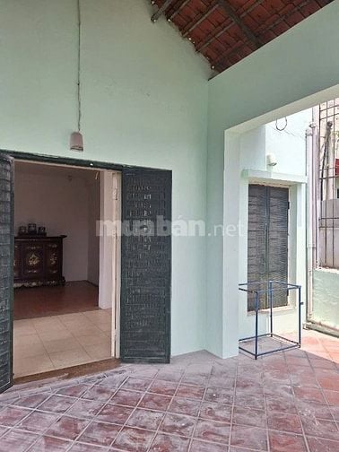 Cho thuê nhà vườn dốc Phụ Sản, Đê La Thành quận Ba Đình Hà Nội 