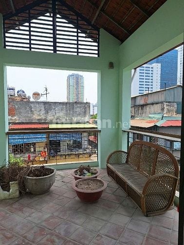 Cho thuê nhà vườn dốc Phụ Sản, Đê La Thành quận Ba Đình Hà Nội 