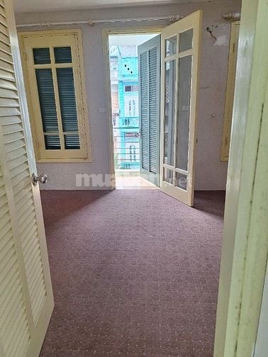 Cho thuê nhà vườn dốc Phụ Sản, Đê La Thành quận Ba Đình Hà Nội 