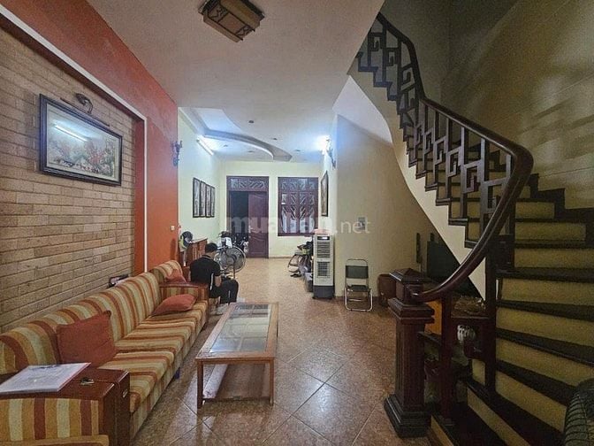 BÁN NHÀ HOÀNG HOA THÁM, XE TẢI ĐỖ CỬA NGÀY ĐÊM, 73,8 M2, GIÁ 19 TỶ. 