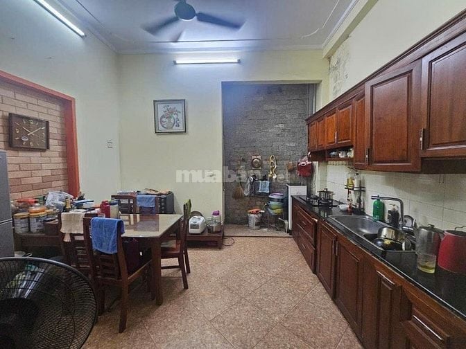 BÁN NHÀ HOÀNG HOA THÁM, XE TẢI ĐỖ CỬA NGÀY ĐÊM, 73,8 M2, GIÁ 19 TỶ. 