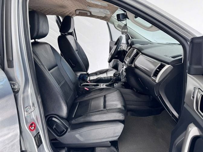 Ford Everest 2019 Cực đẹp, hỗ trợ bank