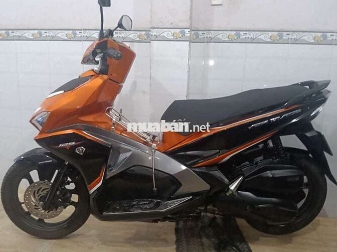 Bán xe Air Blade 2017 125cc,máy zin êm chính chủ