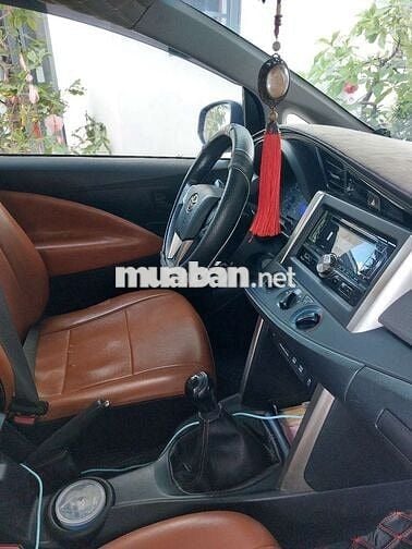 Toyota Innova 2019 2.0E - 127000 km