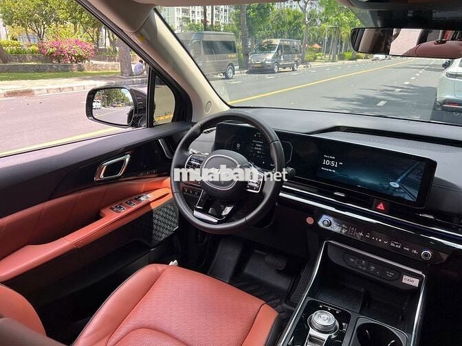 Kia Carnival 2024 2.2D Signature  - 9000 km