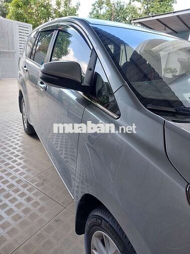 Toyota Innova 2019 2.0E - 127000 km