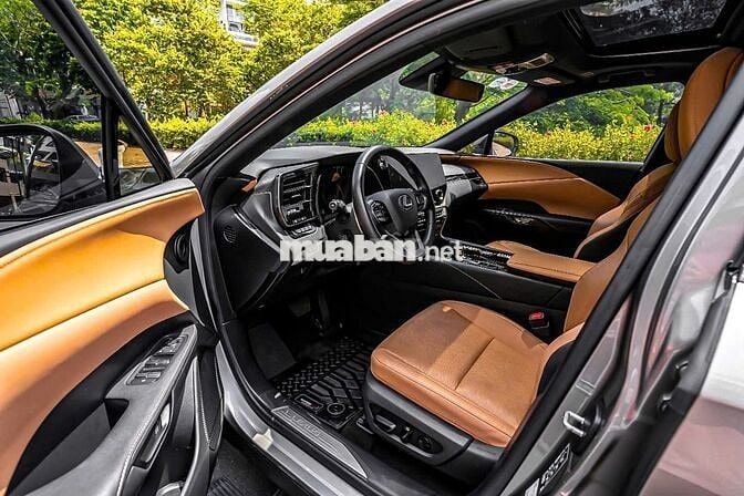 LEXUS RX350 – BẢN PREMIUM, 2024 – MÀU XÁM TITAN