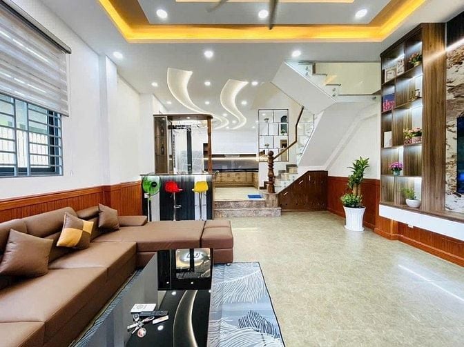 CỰC HIẾM! Nhà DT 64m2 đường Hồng Hà, Tân Bình giá chỉ 4 tỷ 100 triệu 
