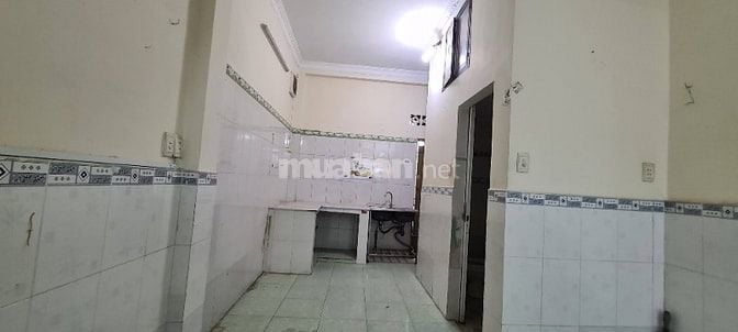 P3, Bình Thạnh Nhà Cho Thuê Nguyên Căn - 2 tầng. GIÁ 10TR TL