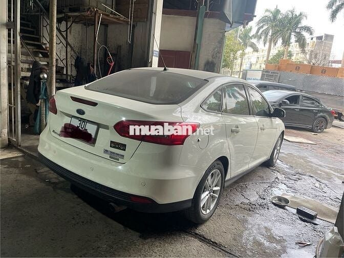 Ford Focus 2017 Trend 1.5L - 73000 km