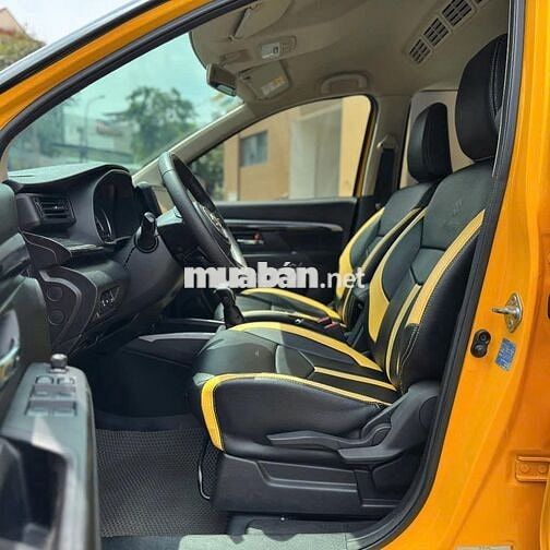 Suzuki XL7 1.5 AT model 2021 - Màu Vàng cực đẹp