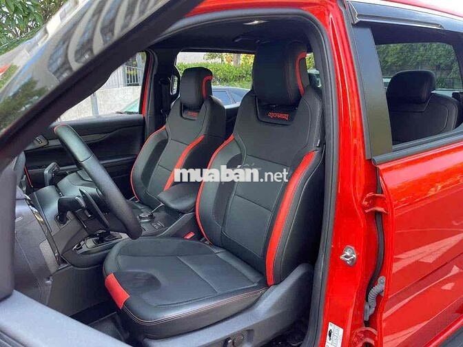 Hãng Ford bán Raptor 2023 lướt lên đủ phụ kiện