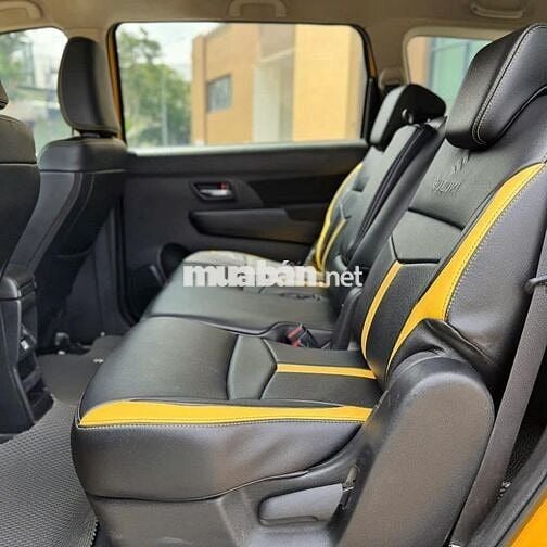 Suzuki XL7 1.5 AT model 2021 - Màu Vàng cực đẹp