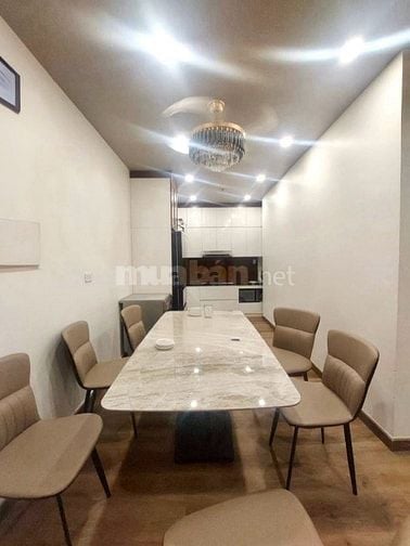 HƠN 4 TỶ - CĂN HỘ CAO CẤP BERRIVER 390 NGUYỄN VĂN CỪ - FULL NỘI THẤT