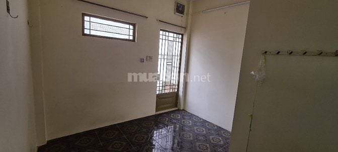 P3, Bình Thạnh Nhà Cho Thuê Nguyên Căn - 2 tầng. GIÁ 10TR TL