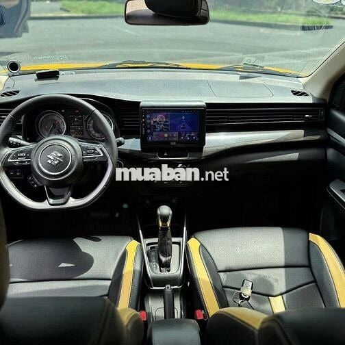 Suzuki XL7 1.5 AT model 2021 - Màu Vàng cực đẹp
