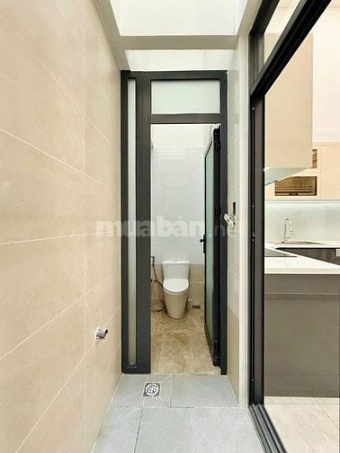 Bán nhà hẻm xe hơi Tân Thành, Q11 – 62m² – 1 trệt 2 lầu – Chỉ 2,45 tỷ