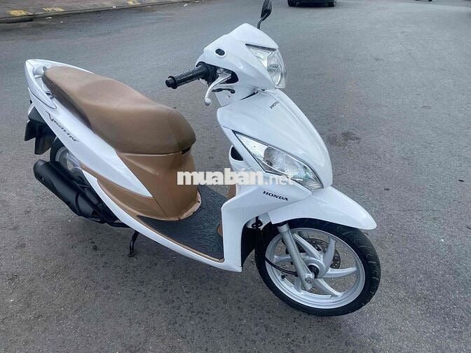 xe Vision trắng mới tinh
