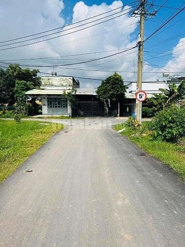 400M2/680TRIỆU MẶT TIỀN ĐƯỜNG 12M NHỰA-SỔ SẴN CÔNG CHỨNG TRONG NGÀY
