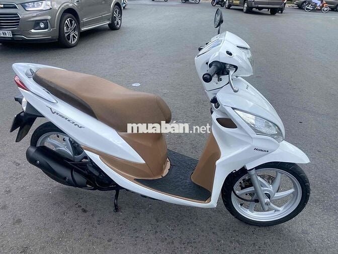 xe Vision trắng mới tinh