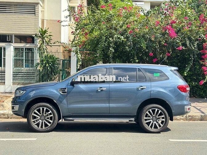 Ford Everest 2018 Titanium 2.0L 4x2 AT - 40000 km