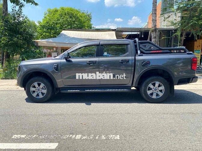 Hãng Ford bán Ranger XLT 2 cầu 1 chủ BH đến 2026