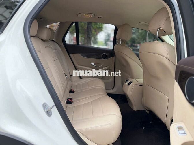Mercedes Benz GLC Class 2018 200 AT - 62000 km