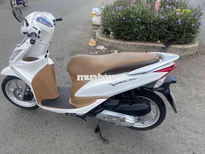 xe Vision trắng mới tinh