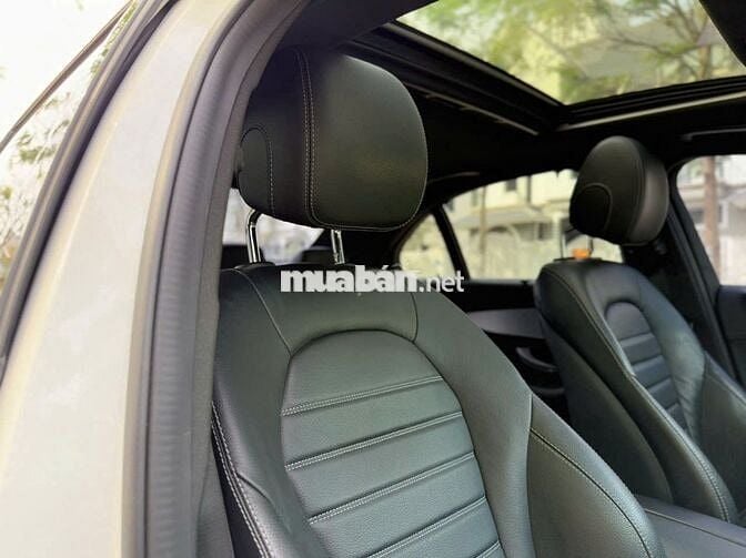 Mercedes Benz C Class 2016 C300 AMG - 83000 km