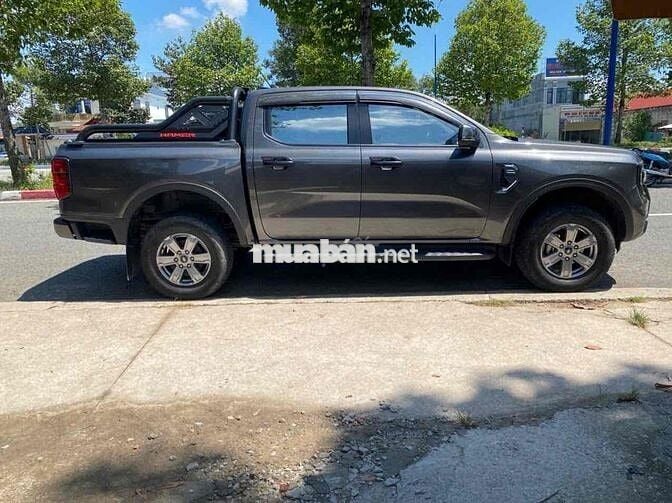 Hãng Ford bán Ranger XLT 2 cầu 1 chủ BH đến 2026