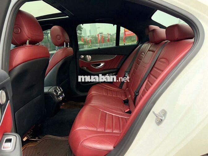 Mercedes Benz C Class 2016 C300 AMG - 68000 km