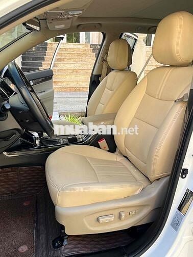 Kia Sorento DATH 2016 bản full Dầu - 65000 km