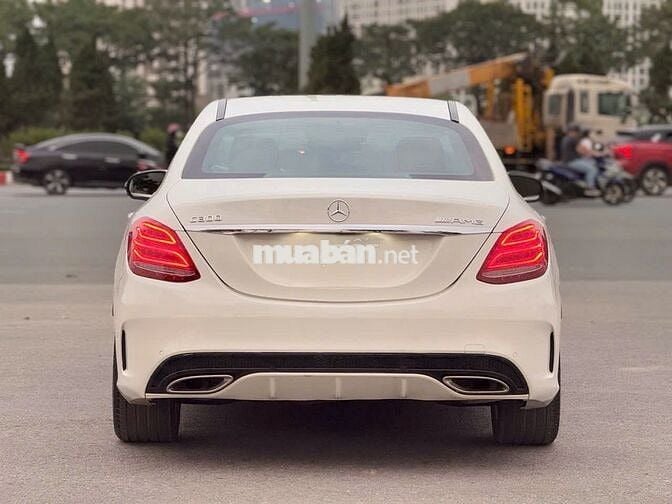 Mercedes Benz C Class 2016 C300 AMG - 68000 km