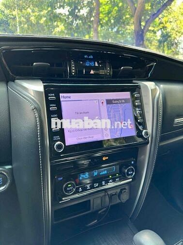 Toyota Fortuner 2.7 máy Xăng 4x2 AT - 24000 km