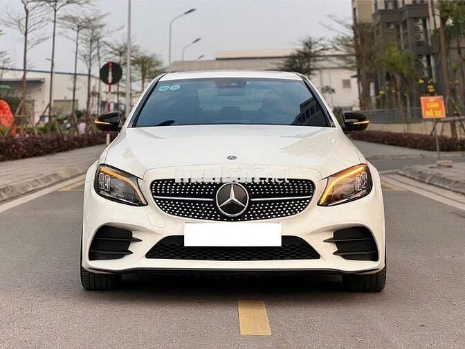 Mercedes Benz C Class 2019 C 300 AMG - 59000 km
