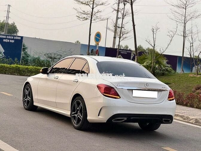 Mercedes Benz C Class 2019 C 300 AMG - 59000 km