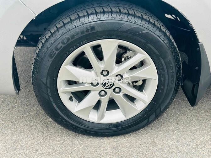 Toyota Innova 2017 2.0E MT