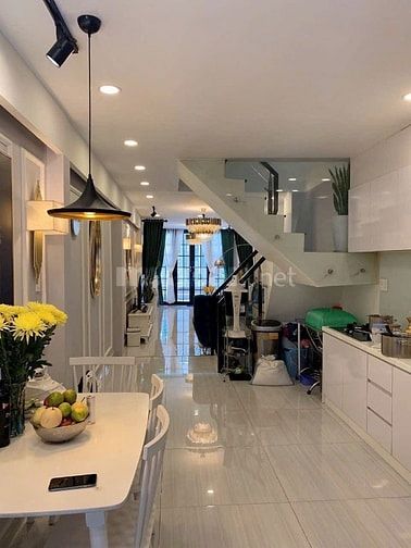 Bán nhà Bến Vân Đồn, Phường 5, Quận 4, Giá 3 tỷ 550, Diện tích 62m2