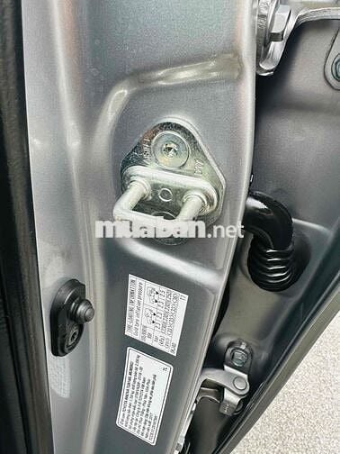 Toyota Innova 2017 2.0E MT