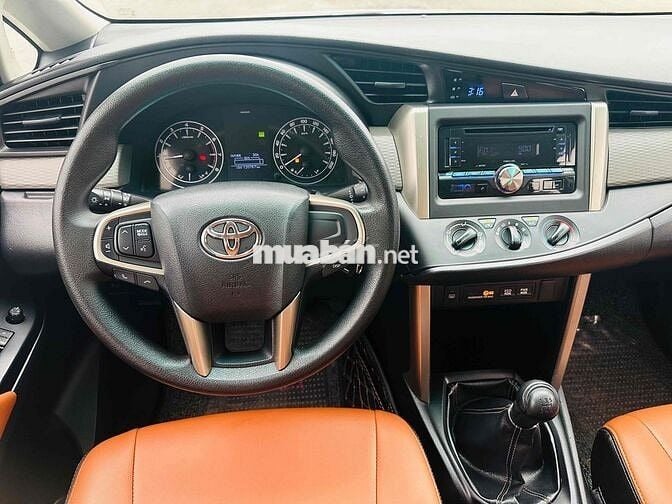 Toyota Innova 2017 2.0E MT