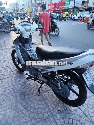 Xe không đi nữa cần bán
